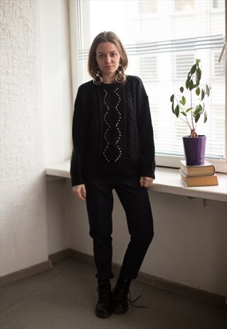 VINTAGE 90'S BLACK KNITTED PEARL JUMPER