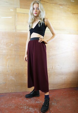 MAROON TEXTURED CROP TROUSERS