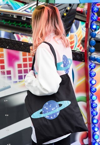 TOTE BAG IN BLACK WITH PLANET BLUE STAR PRINT