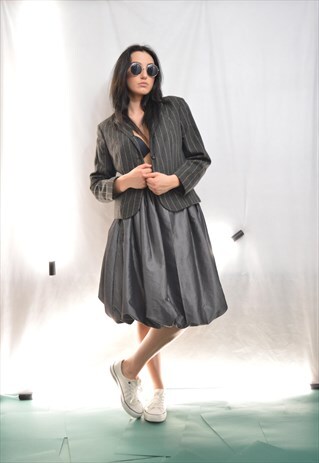 CLASSIC VINTAGE BLACK STRIPED BLAZER