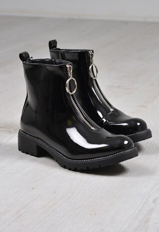 BLACK PATENT O RING ZIP FRONT DIAMANTE BOOTS