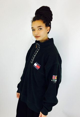 TOMMY HILFIGER SPELL OUT BIG LOGO FLEECE