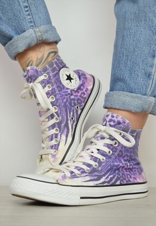 VINTAGE 90S CONVERSE PURPLE & CREAM LEOPARD PRINT HI TOPS