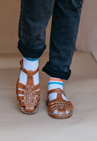 VINTAGE 90S BROWN JELLY SANDALS