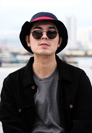 CLASSIC ROUND SUNGLASSES - BLACK