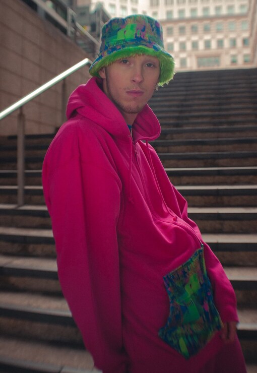 garment image