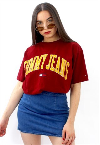 90'S RETRO RED OVERSIZED SPELL-OUT T-SHIRT