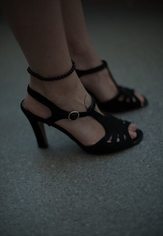 VINTAGE 90'S BLACK SUEDE HIGH-HEELED SANDALS