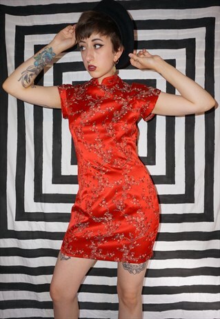 VINTAGE 90'S / Y2K CHINESE STYLE FLORAL SATIN DRESS