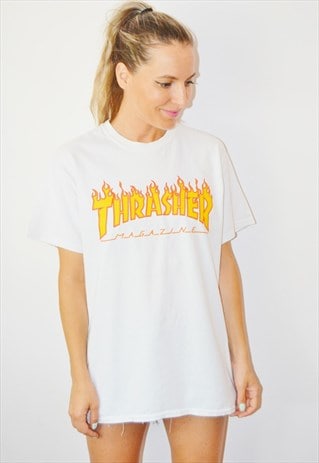 VINTAGE 90S THRASHER SPELL OUT LOGO T-SHIRT TEE