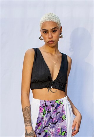 V NECK ZIP THROUGH BRALETTE TOP WITH BAND IN BLACK