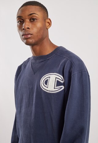 VINTAGE CHAMPION SWEATSHIRT