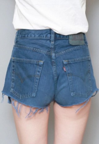 VINTAGE 1990'S LEVIS BLUE DYED RAW HEM DENIM SHORTS