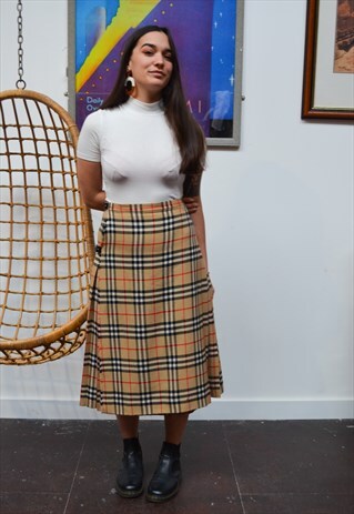 VINTAGE BURBERRY KILT SKIRT
