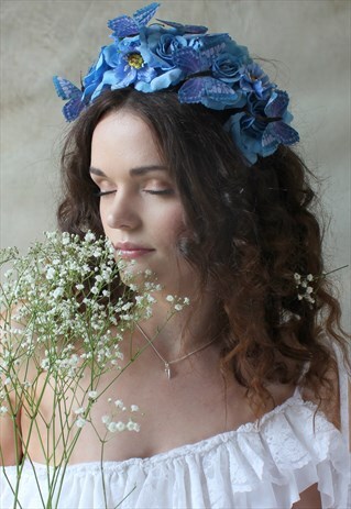 ROUGE PONY - BLUE FLORAL CROWN