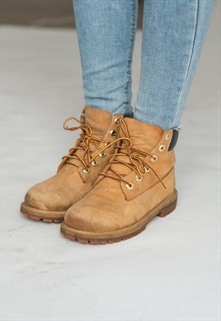 VINTAGE 90S ANKLE BOOTS