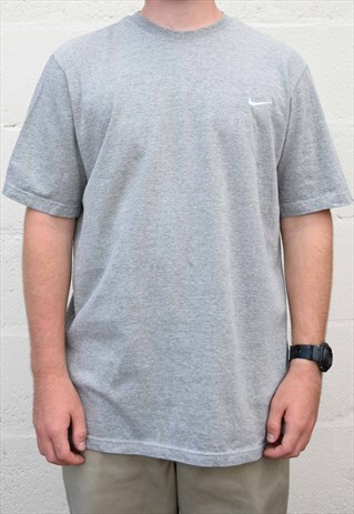 GREY NIKE BASIC DRY FIT T-SHIRT