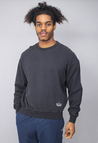 VINTAGE BLACK ADIDAS SWEATSHIRT