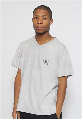 VINTAGE CALVIN KLEIN T-SHIRT
