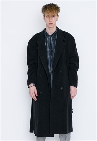 VINTAGE BLACK LONG RETRO COAT