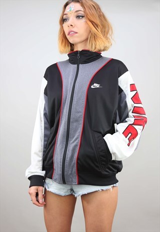 VINTAGE OVERSIZED NIKE TRACK TOP