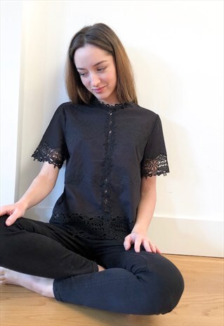 KELLY BLACK LACE TOP