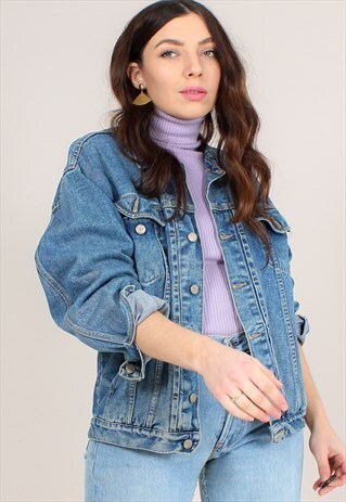 VINTAGE 90S DIESEL DENIM TRUCKER JACKET IN MID WASH