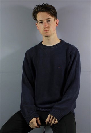 VINTAGE TOMMY HILFIGER COTTON KNIT SWEATSHIRT IN NAVY WITH E