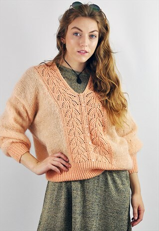 VINTAGE '80S PASTEL PEACH MOHAIR WOOL JUMPER