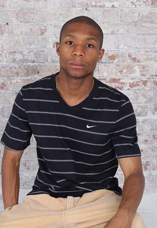 VINTAGE NIKE LOGO STRIPED V-NECK T-SHIRT BLACK WHITE