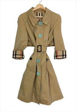 Burberry vintage oversized unisex trench coat. Size S