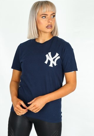 VINTAGE MAJESTIC YANKEES T-SHIRT IN BLUE