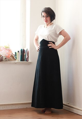 VINTAGE BLACK CORDUROY MAXI SKIRT