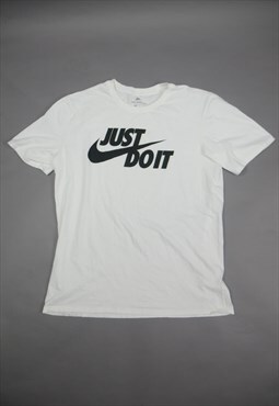 Vintage Nike Just Do It T-Shirt in White with Logo