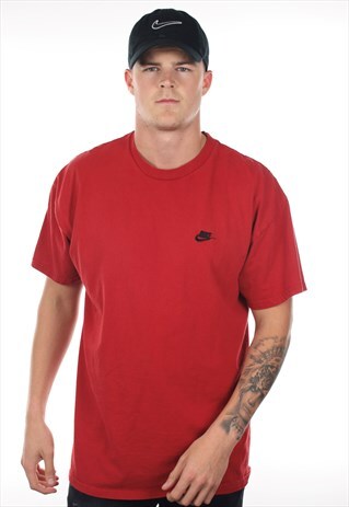VINTAGE NIKE SMALL LOGO T SHIRT TEE