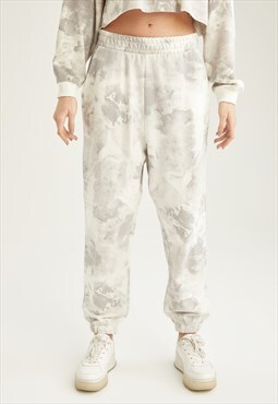 Woman Printed Knitted Jogger - White&Grey