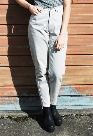 VINTAGE 90S MOM JEANS