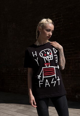LOVE HURTS TEE