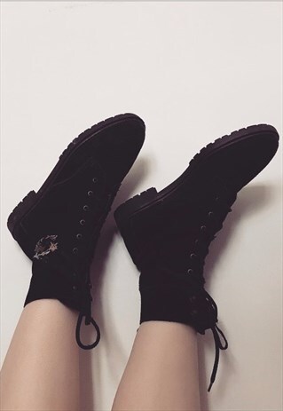 VINTAGE 80S BOOTS