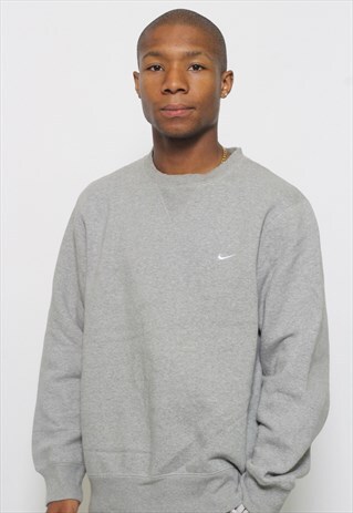 VINTAGE NIKE SWEATSHIRT