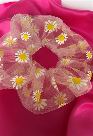 HANDMADE PINK DAISY SCRUNCHIE HAIR TIE