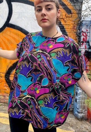 VINTAGE 80S T-SHIRT IN PINK BLUE ABSTRACT PATTERN