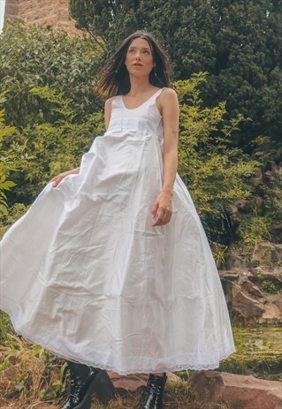 ADORABLE VINTAGE ETHEREAL MAXI WHITE PETTYCOAT DRESS