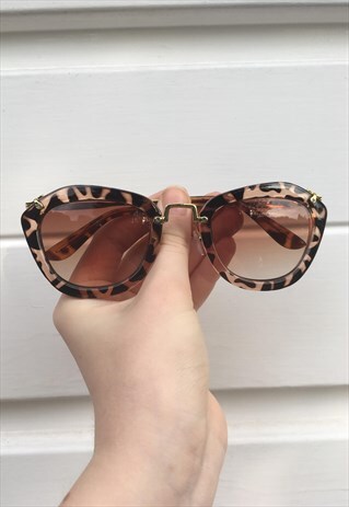 WOMENS VINTAGE 80S 90S STYLE BROWN LEOPARD PRINT SUNGLASSES