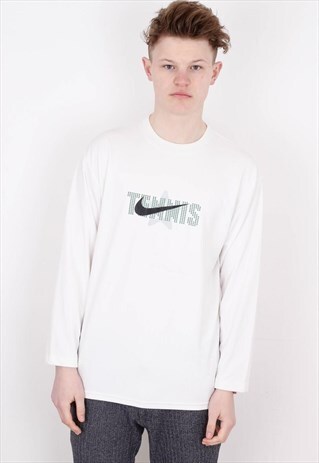 VINTAGE NIKE T SHIRT BTN35