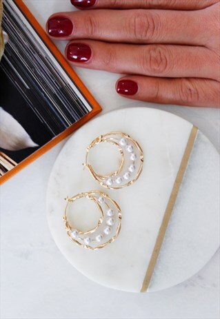 GOLD PEARL TRIPLE SIDE HOOP DANGLE EARRINGS