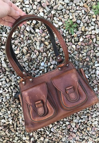 VINTAGE 70'S TAN LEATHER SATCHEL BAG WITH POCKETS