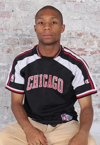 VINTAGE CHAMPION CHICAGO TEXT LOGO T-SHIRT BLACK WHITE RED