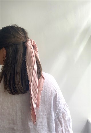 PINK PLEATED HAIR SCARF