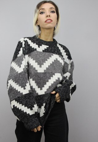 VINTAGE OVERSIZED PATTERNED JUMPER